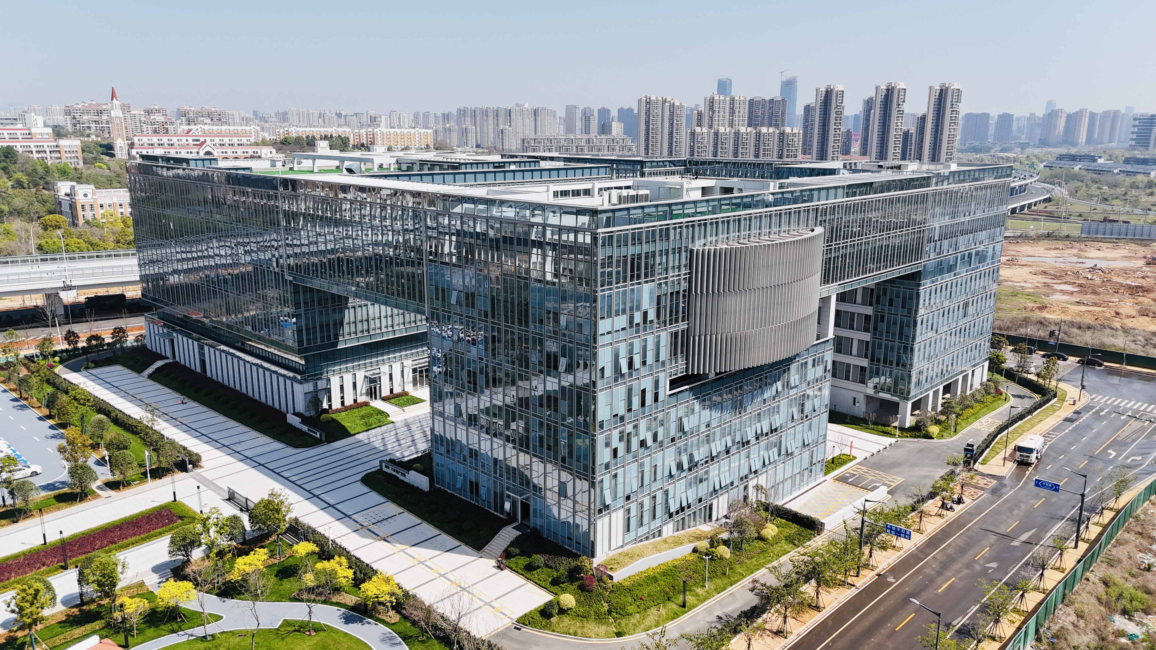 数字产业集团大楼